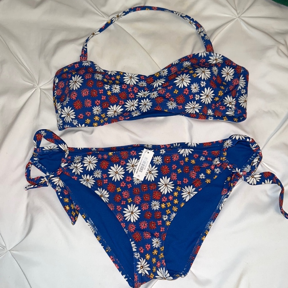 Flower bikini